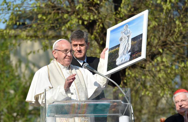 Il Papa a Milano: "facciamoci restaurare dalla misericordia di Dio"