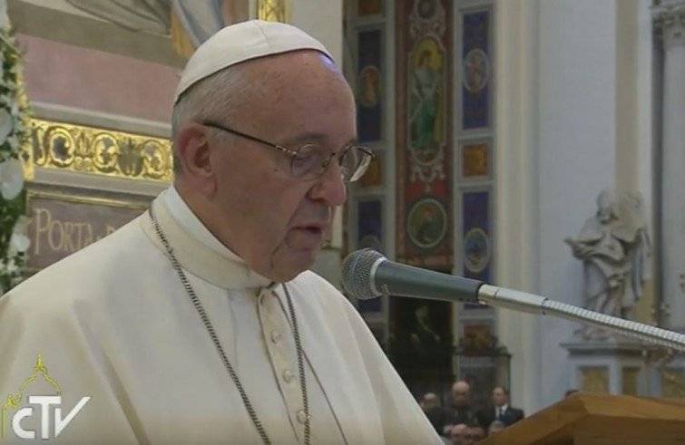 Papa Francesco alla Porziuncola: "voglio portare tutti in Paradiso"