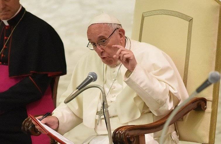 Papa Francesco: udienza in Aula Paolo VI, silenzio di Auschwitz “eloquente”. Il mondo “è malato di crudeltà”. “Ci sia la pace!”