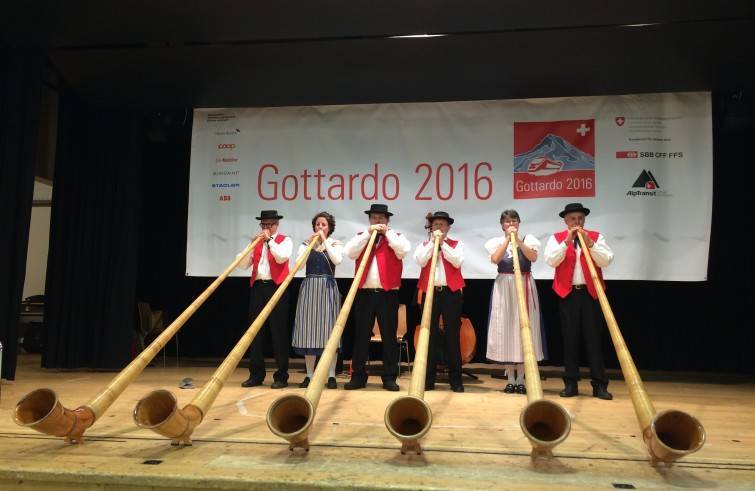 San Gottardo: con la galleria ferroviaria dei record la Svizzera torna al centro d’Europa
