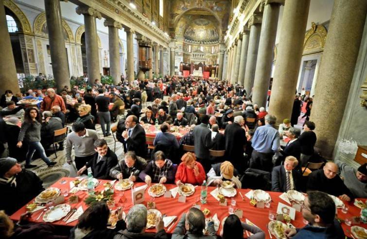 A Natale Sant'Egidio imbandisce la tavola per 200 mila poveri
