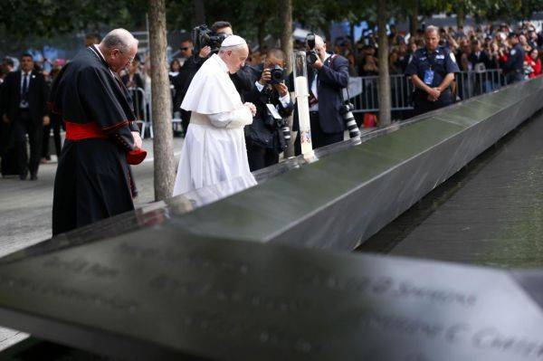 Il Papa a Ground Zero: "un mondo di pace è possibile"