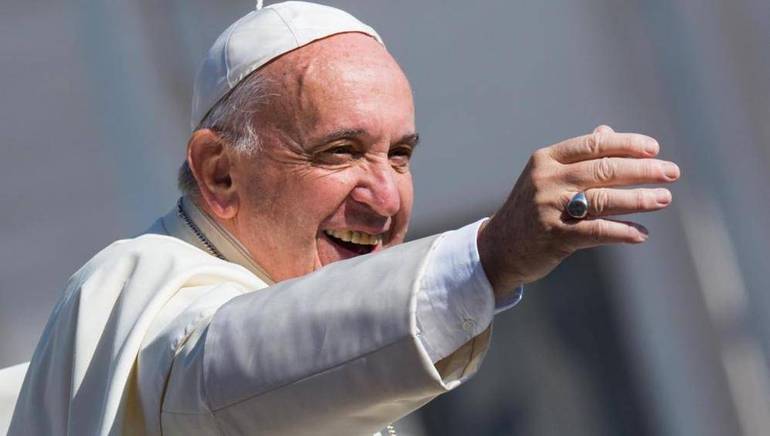 Il Papa a sorpresa tra deboli ed emarginati del "Chicco"