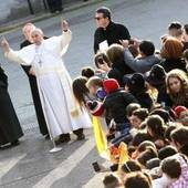 Il Papa a Tor Bella Monaca: "non possiamo ingannare Gesù, ci conosce da dentro"