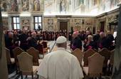 Papa Francesco alla Curia Romana: siate “fedeli antenne sensibili, emittenti e riceventi”
