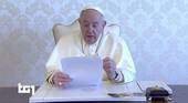 Papa Francesco entra nelle case degli italiani e chiede la creatività dell'amore