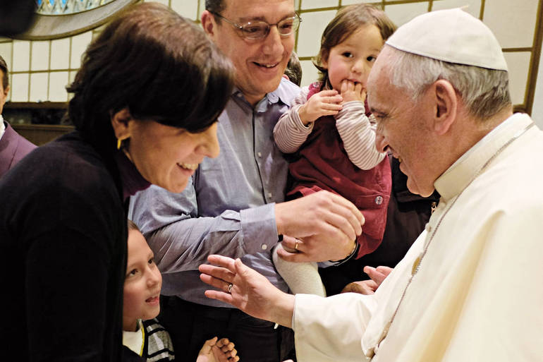 Papa Francesco: "lo sguardo di Gesù è di tenerezza"