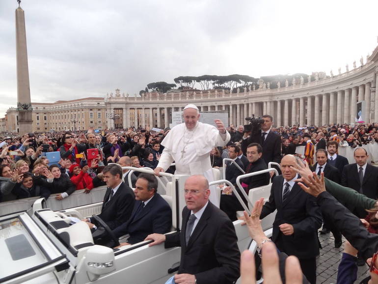Papa Francesco, udienza: "uomo e donna al vertice della creazione"