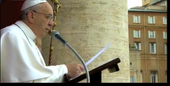 Papa Francesco, Urbi et Orbi: "pace per il mondo sottomesso ai trafficanti d'armi"