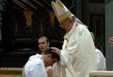 Undici nuovi sacerdoti ordinati dal Papa