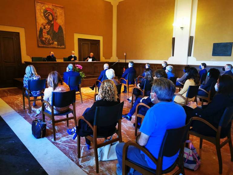Mons. Nolè ha incontrato i candidati a sindaco di Cosenza