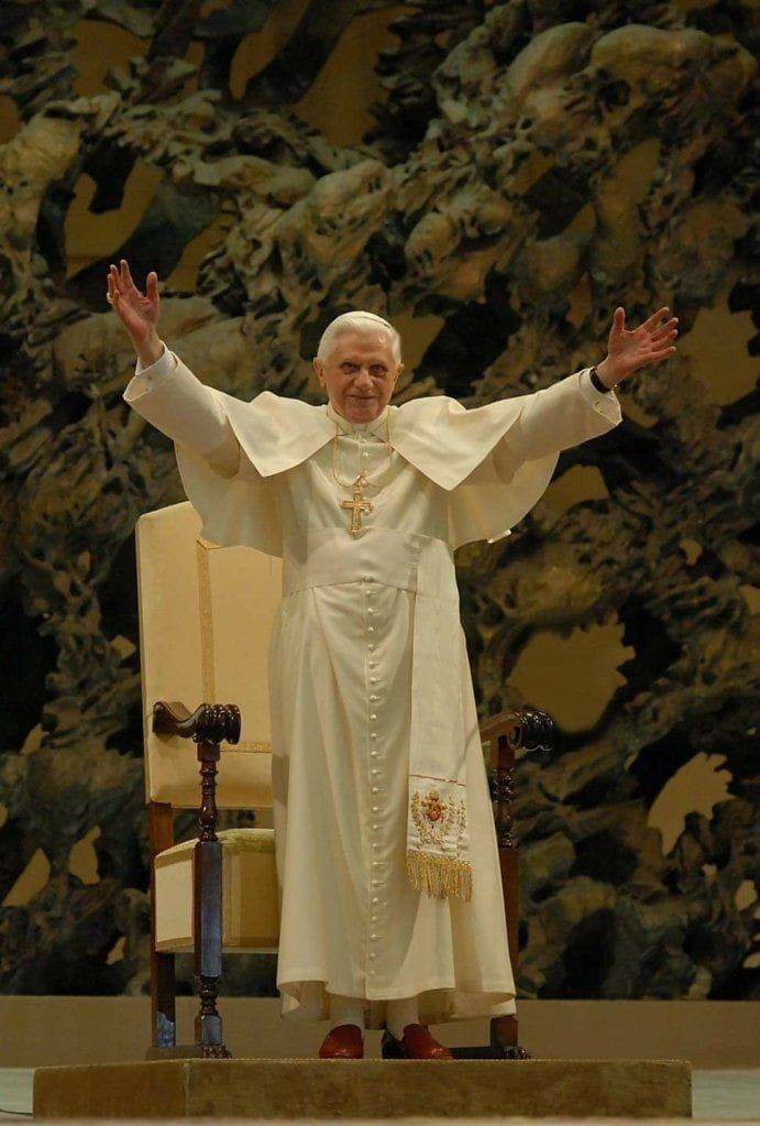 L'Arcidiocesi si unisce alla preghiera di tutta la Chiesa per Benedetto XVI