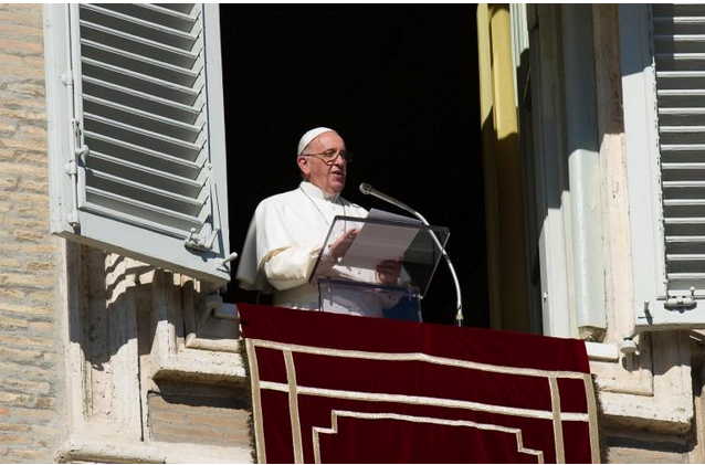 Papa Francesco nel Regina Coeli:"Lo Spirito doni pace al mondo intero"