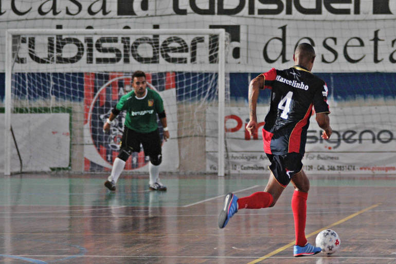 Cosenza Futsal, partenza col botto!