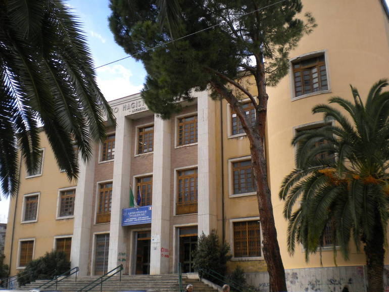 Liceo “Lucrezia della Valle” di Cosenza, dal 9 al 13 aprile seconda edizione della Settimana della Cultura Scientifica