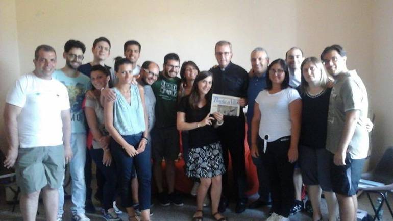 I giovani della parrocchia di San Carlo Borromeo in visita alla redazione di Parola di Vita